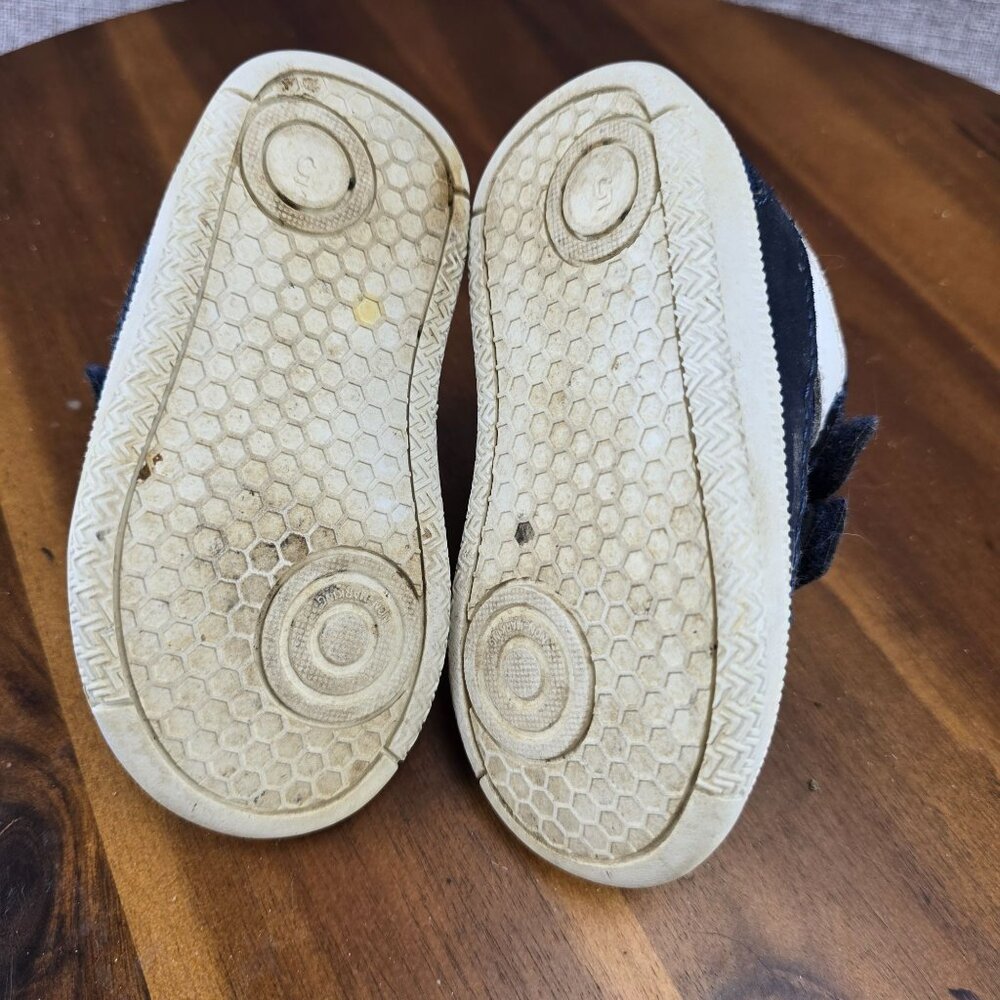 Cat & Jack Boys Navy & White Sneakers With Hook & Loop Straps Size 5 - Picture 5 of 13
